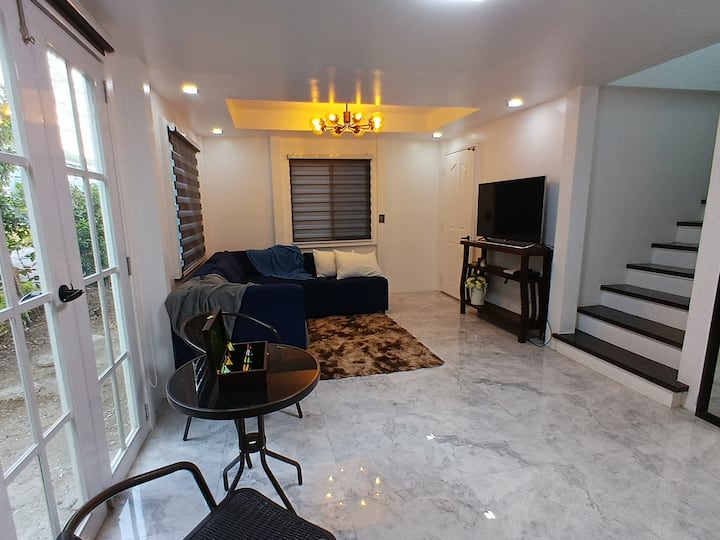 Near Palazzo Verde/villar City Event/golf Orchard - Trece Martires