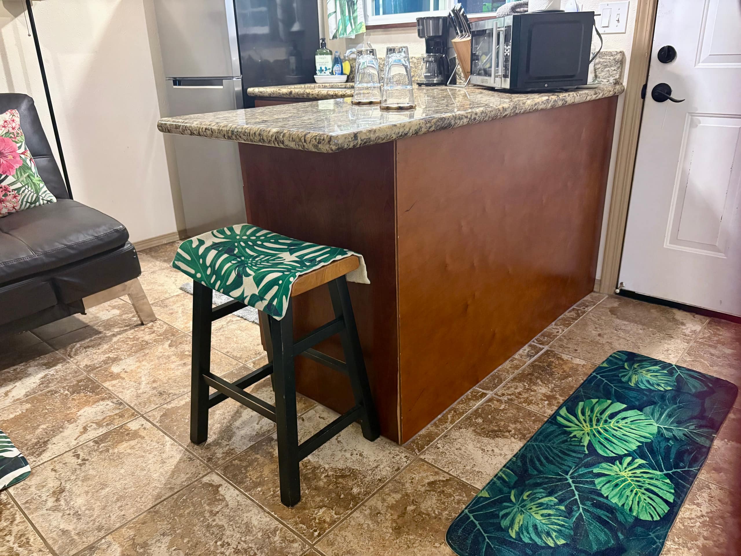 Guesthouse in Hilo · ★4.88 · 1 bedroom · 2 beds · 1 private bath - Image 8