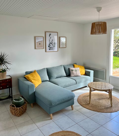 Charming Sea & Countryside House