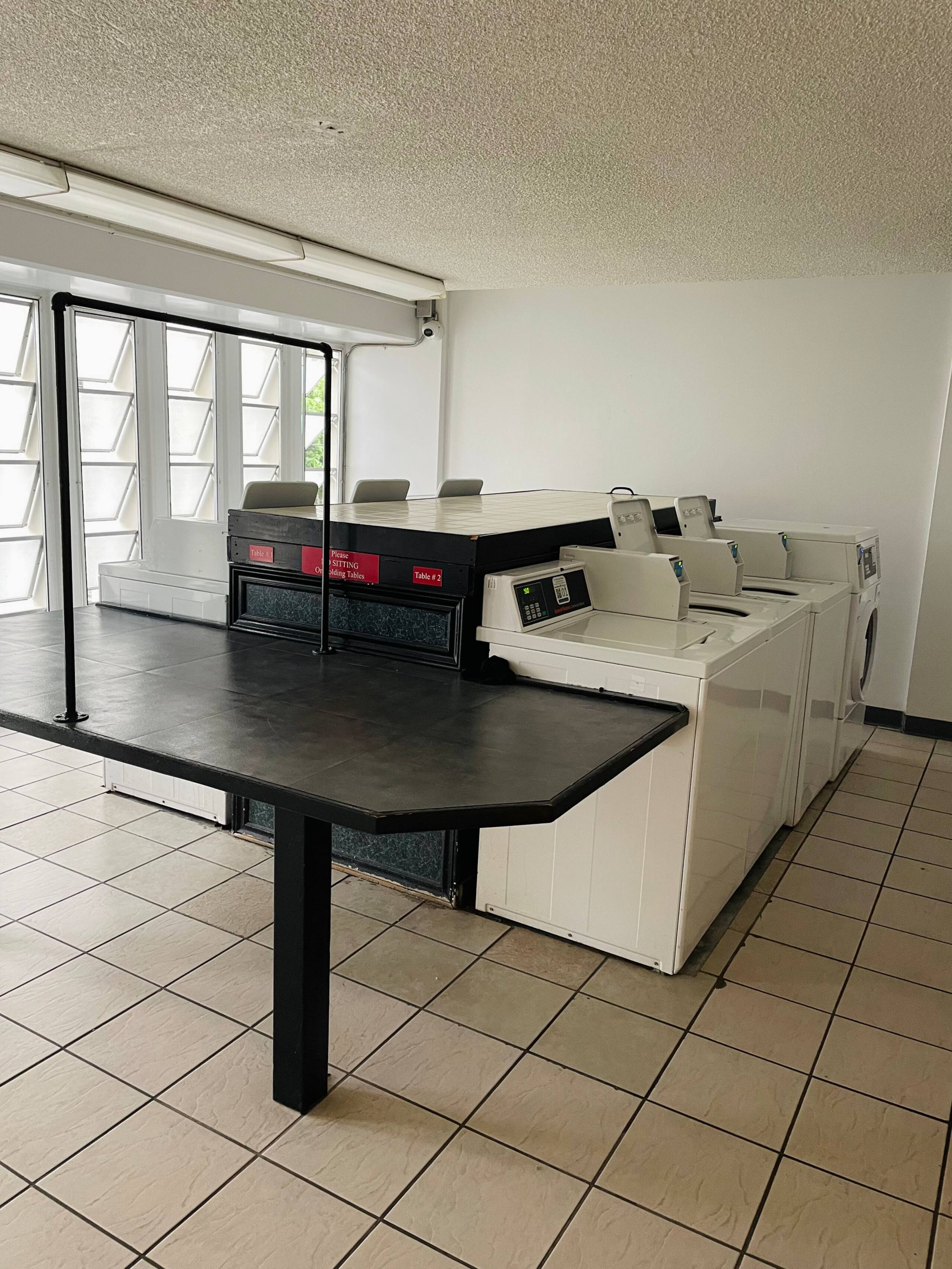 Condo in Honolulu · ★4.94 · 1 bedroom · 2 beds · 1 private bath - Image 17