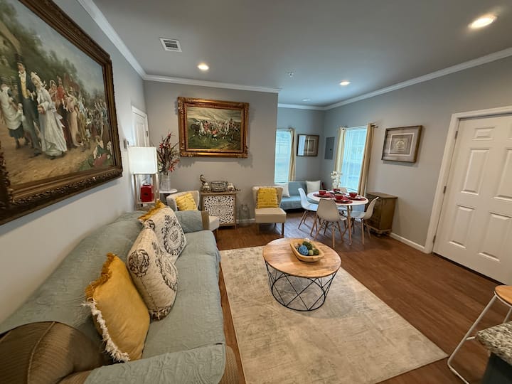 Stylish 1br • 2 Beds • Near Vsu/sgmc Wild Adveture - Valdosta, GA