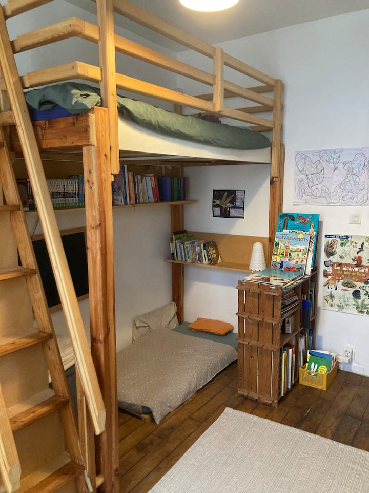 საძინებელი 1