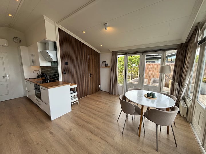 Waterfront Villa Near Amsterdam | Bikes - Hollanda