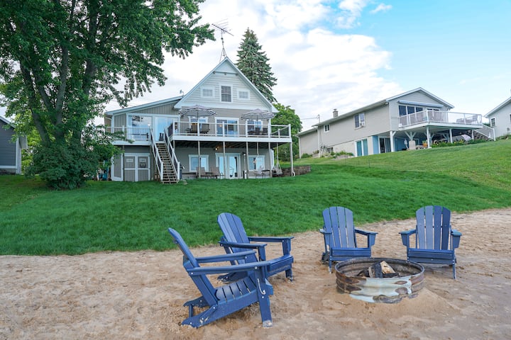 Stella Place at Lost Lake