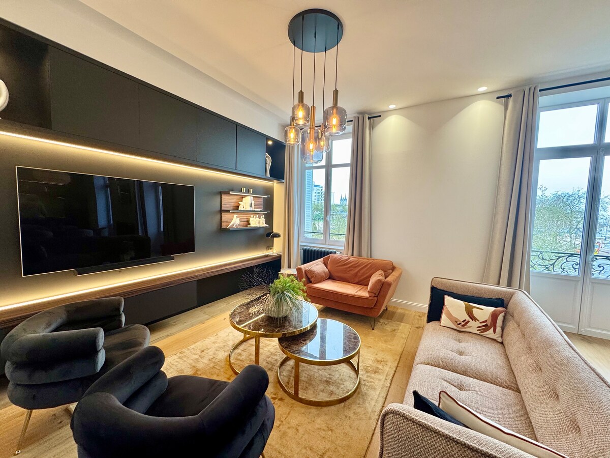 Top performing Airbnb: T4 Luxury & Design, Garden View & Private Parking in Angers