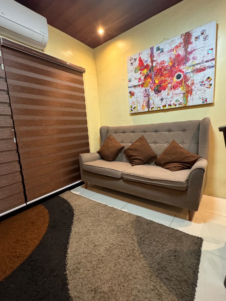 Safiyyah's Tiny House - 2 - Valenzuela