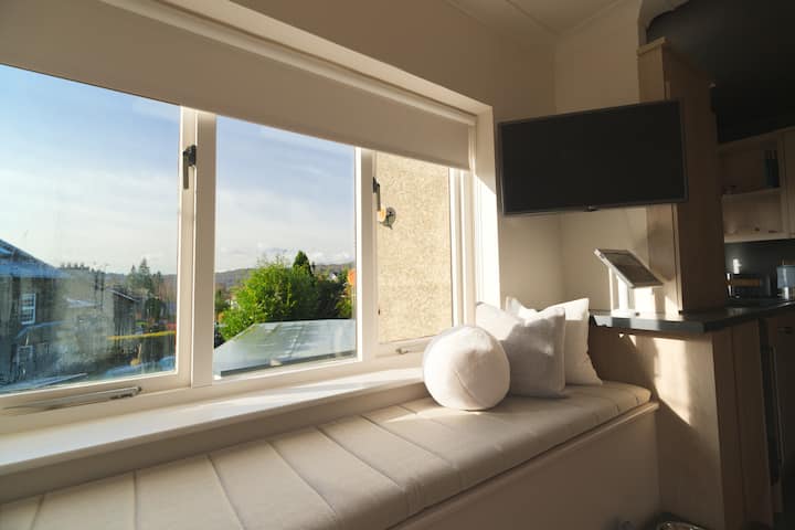 Apartment With Cinema And Private Parking - Windermere