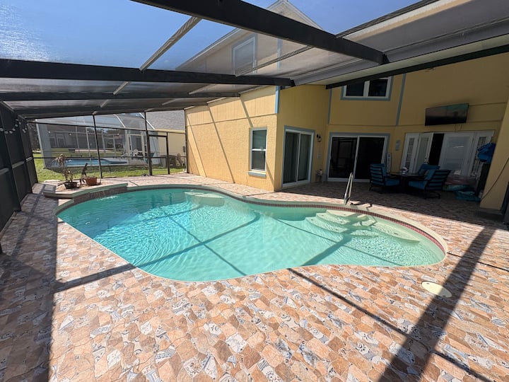 Disney & Epic Uni Villa With 4bd & Private Pool - Davenport, FL