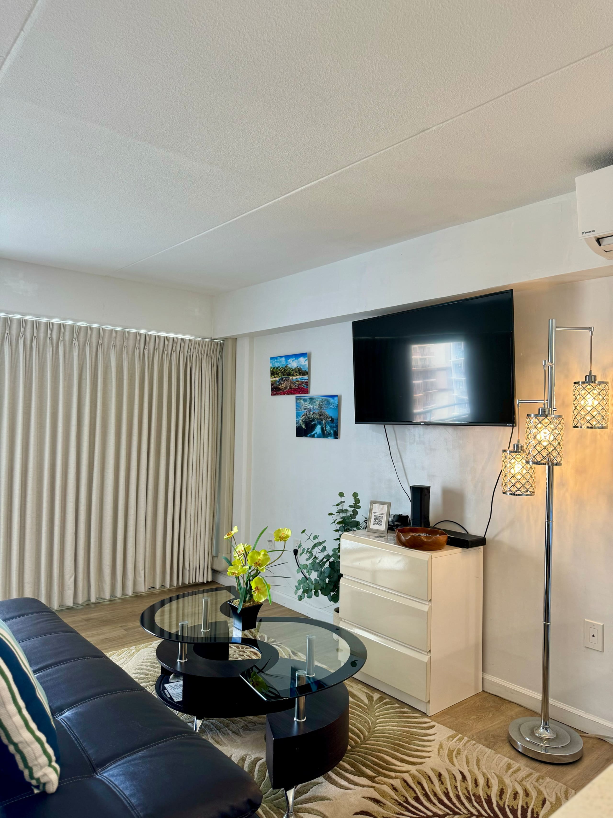 Condo in Honolulu · ★4.83 · 1 bedroom · 3 beds · 1 bath - Image 19
