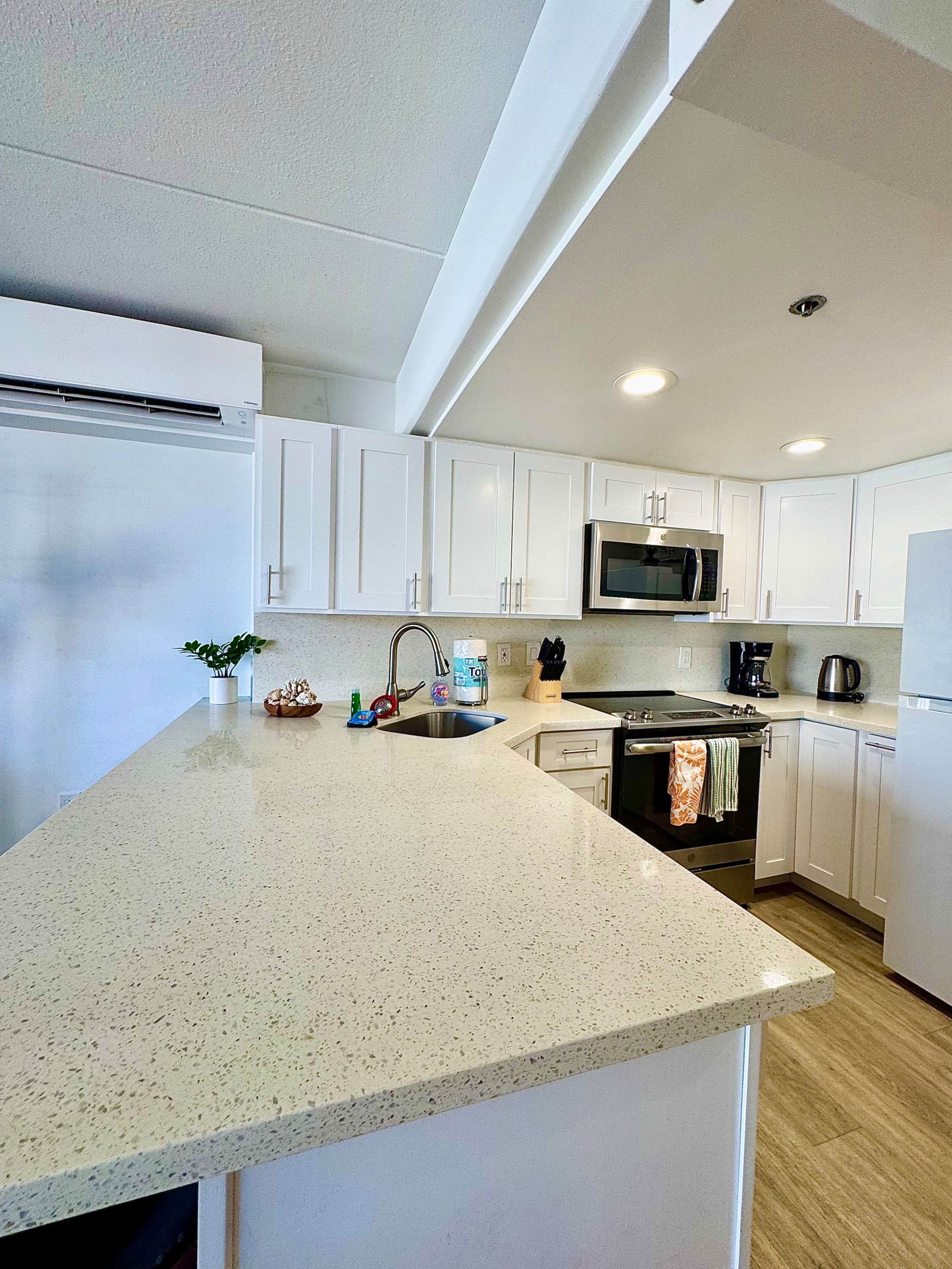 Condo in Honolulu · ★4.83 · 1 bedroom · 3 beds · 1 bath - Image 26