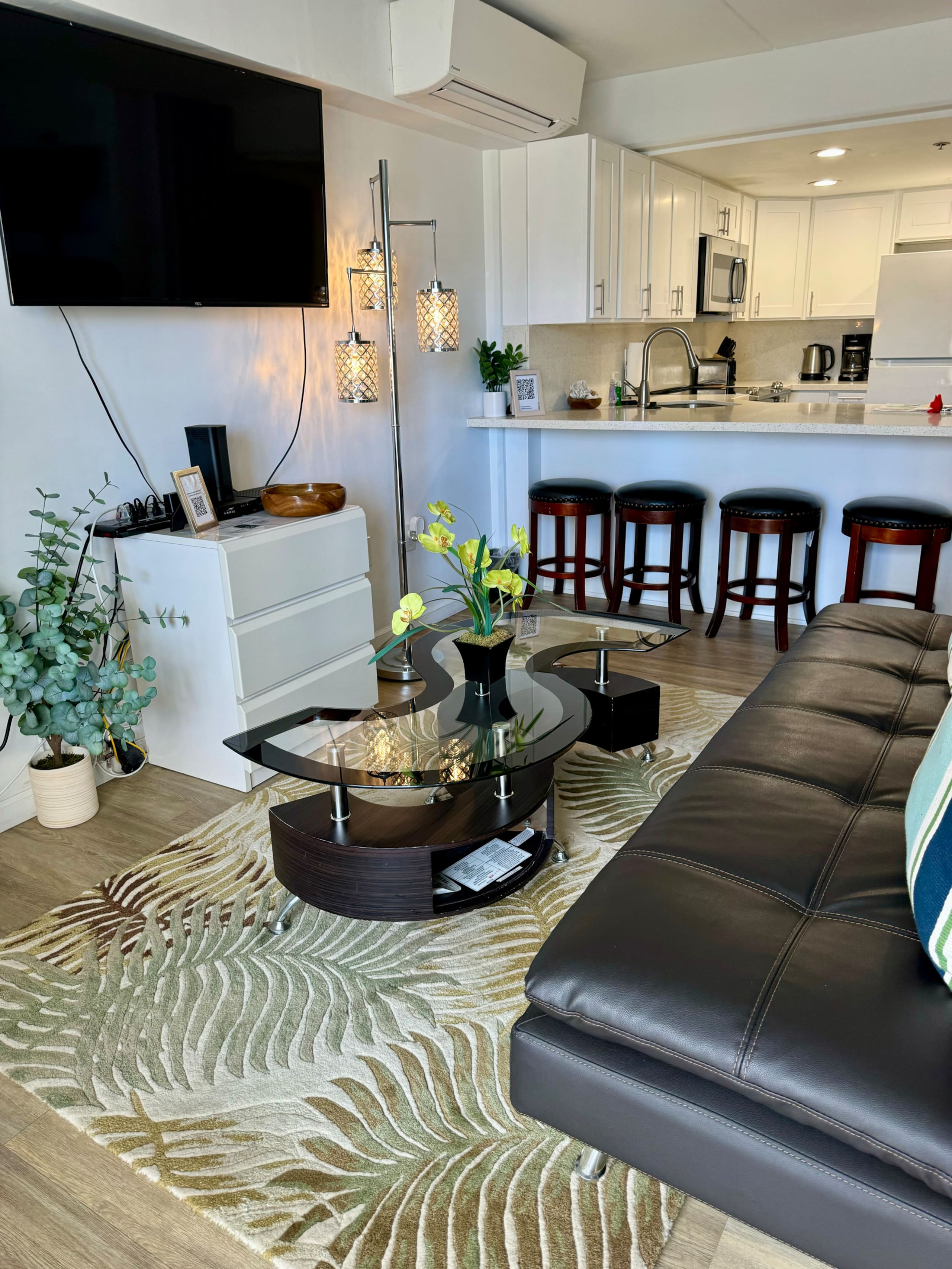 Condo in Honolulu · ★4.83 · 1 bedroom · 3 beds · 1 bath - Image 16