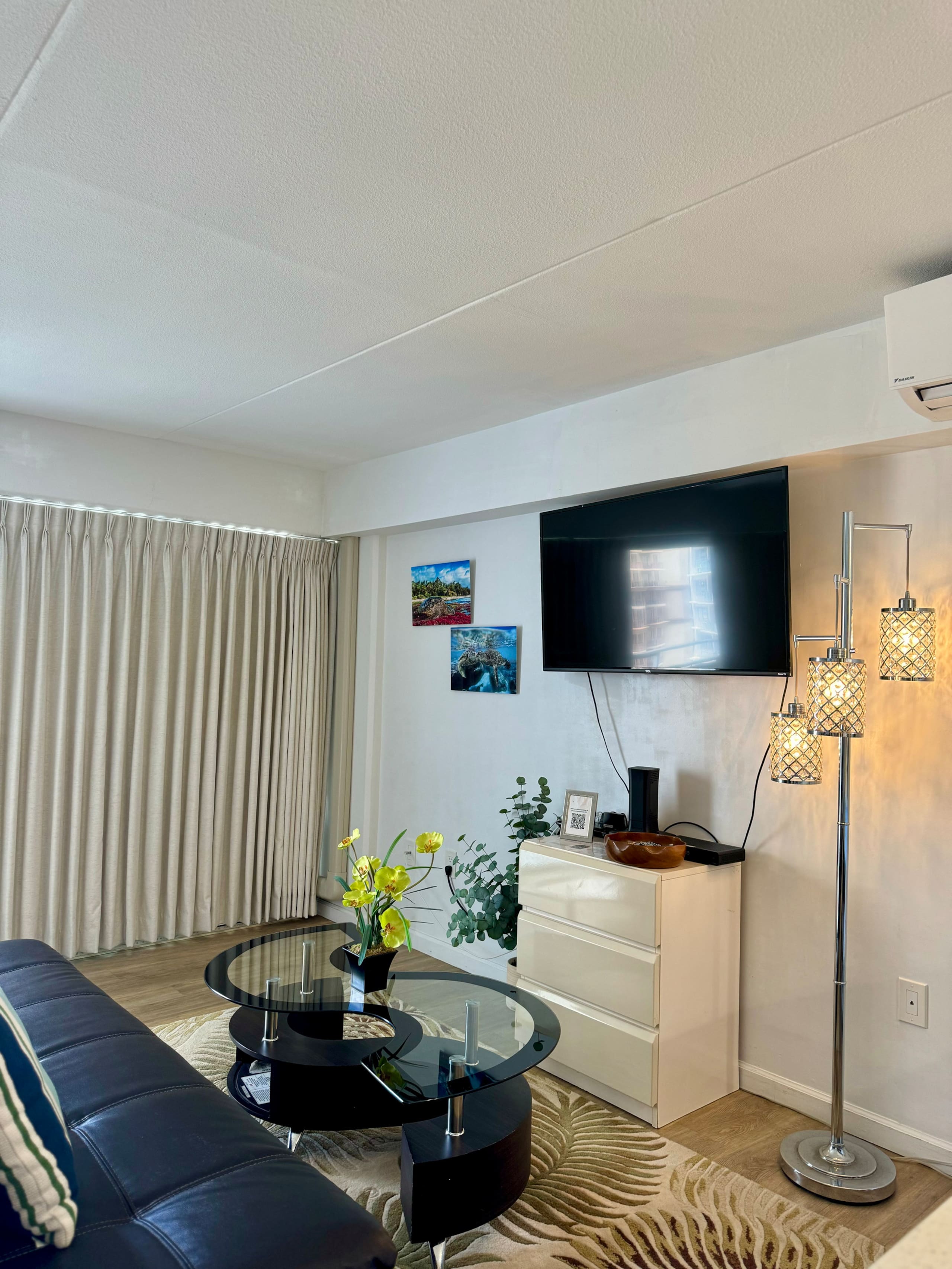 Condo in Honolulu · ★4.83 · 1 bedroom · 3 beds · 1 bath - Image 20