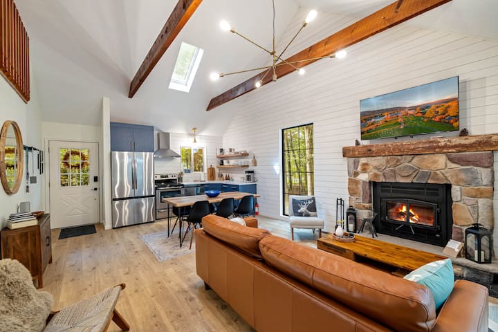 Couples Retreat, Lake Access, Hot Tub, Kayak - Arrowhead Lake, PA
