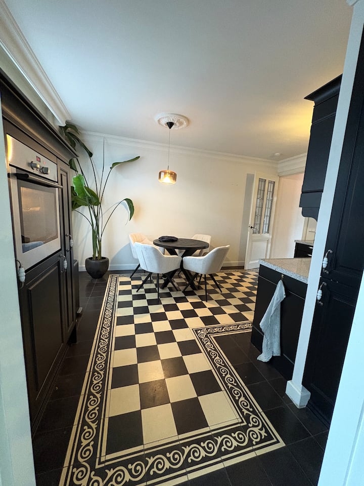 Cozy And Sustainable Familyhome - Tilburg