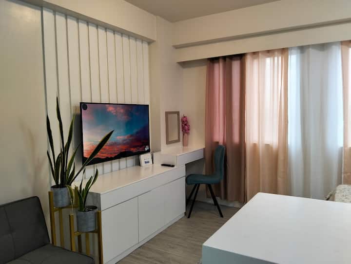 Avery’s Loft (Centrally Located Studio Type Condo) - Bacolod