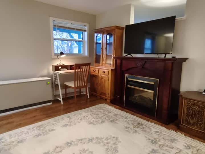 51d Spacious Guest Suit Private Lower Level - Halifax Regional Municipality