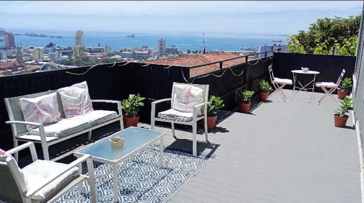 Linda Casa Con Vista Espectacular De Valparaíso - Valparaíso, Chile