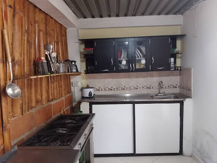 Cabaña Para 15 Personas - Río-terrazas- Vistas-bbq - San Carlos, Colombia