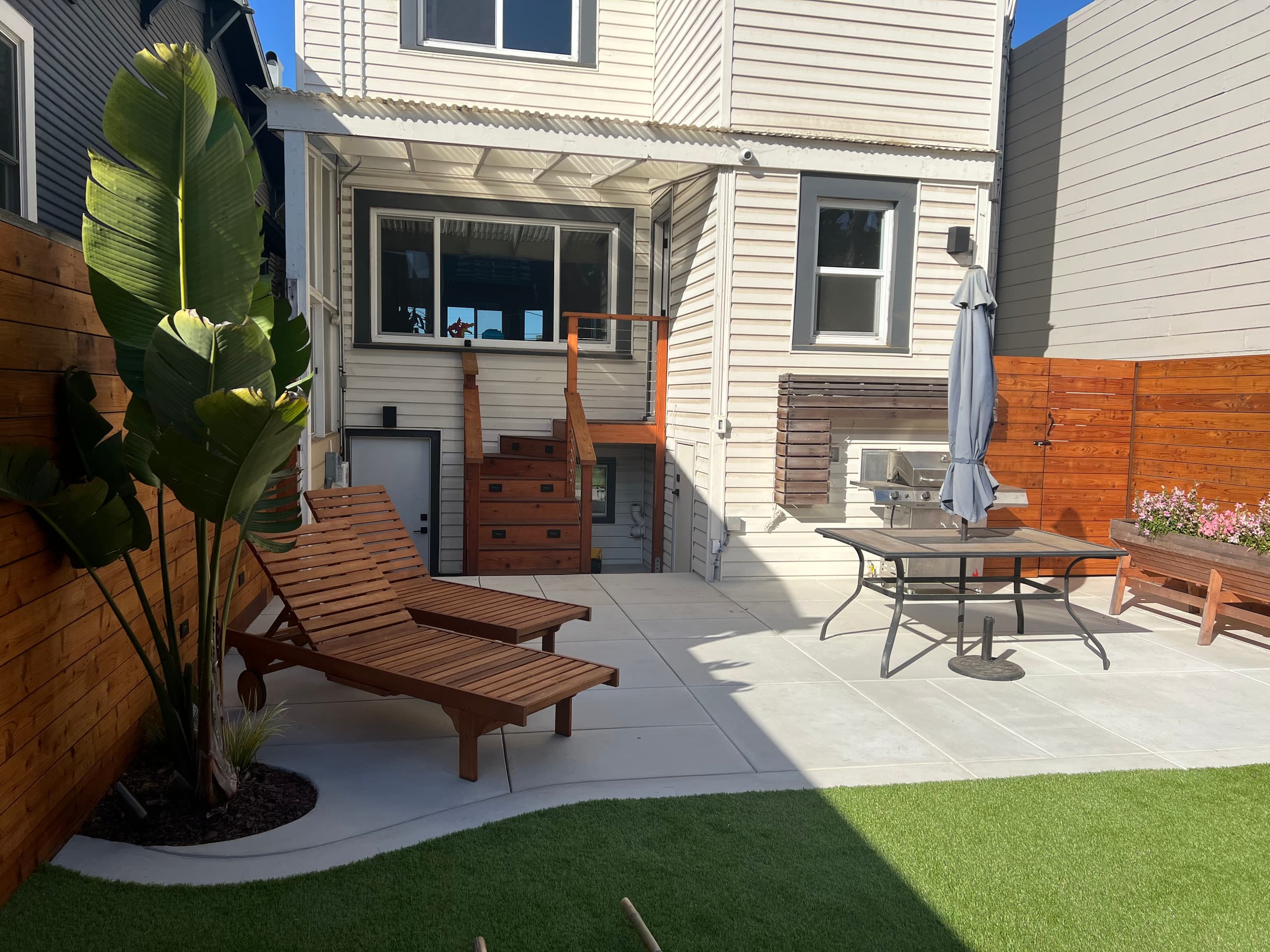 Modern Studio in SF with Luxury Backyard - Image 15
