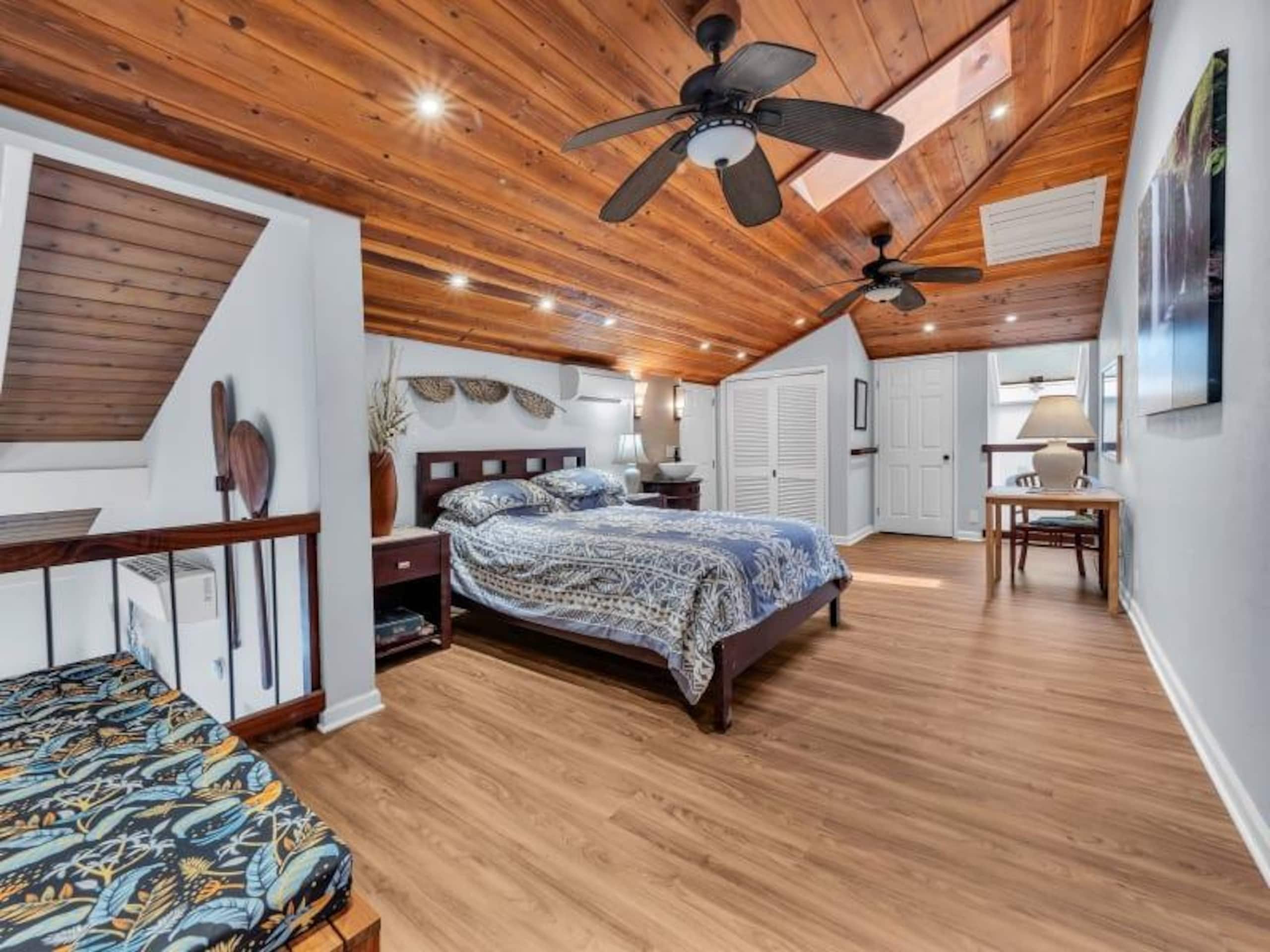 Condo in Kailua-Kona · ★4.72 · 2 bedrooms · 3 beds · 2 baths - Image 21