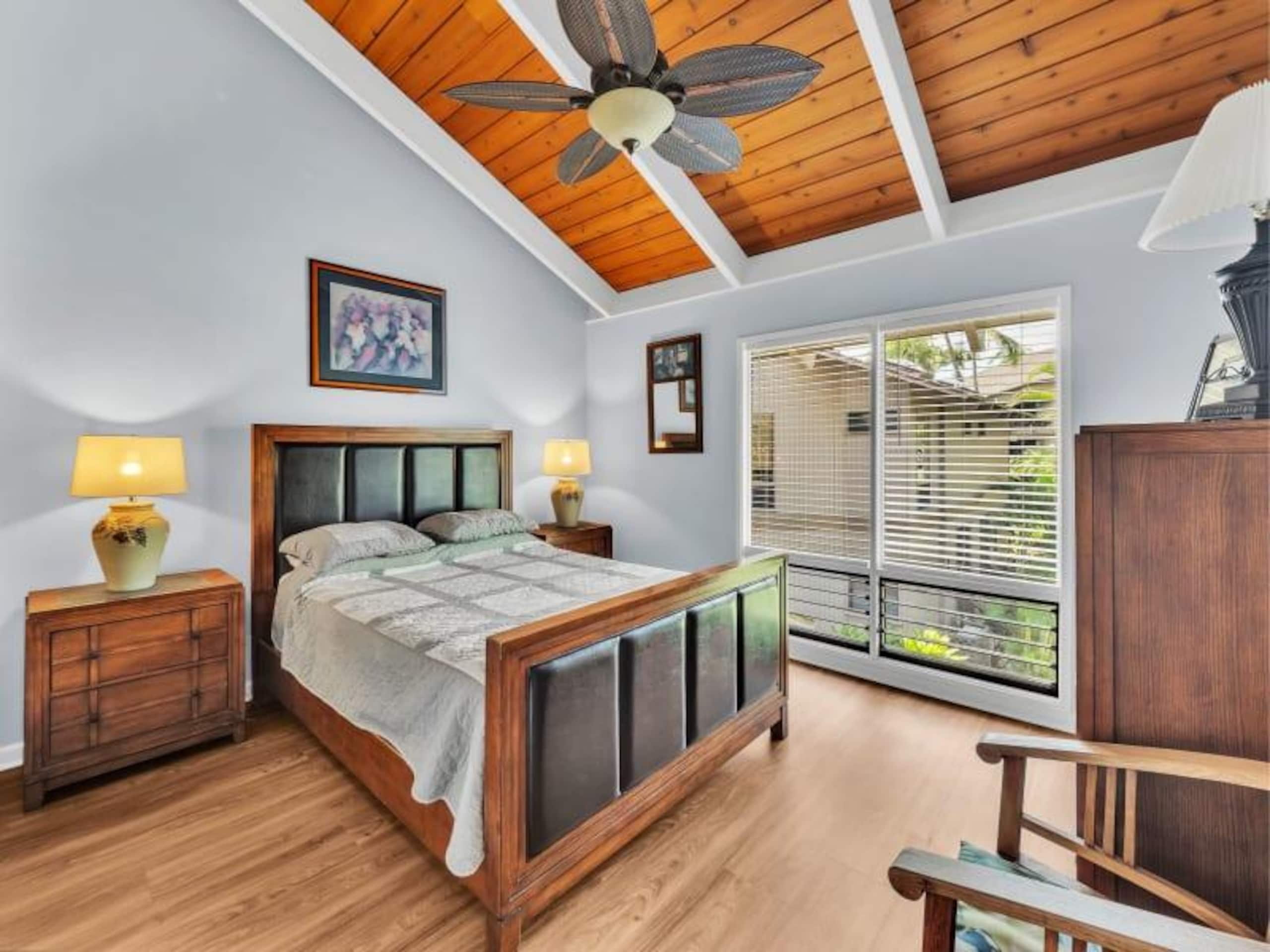 Condo in Kailua-Kona · ★4.72 · 2 bedrooms · 3 beds · 2 baths - Image 15