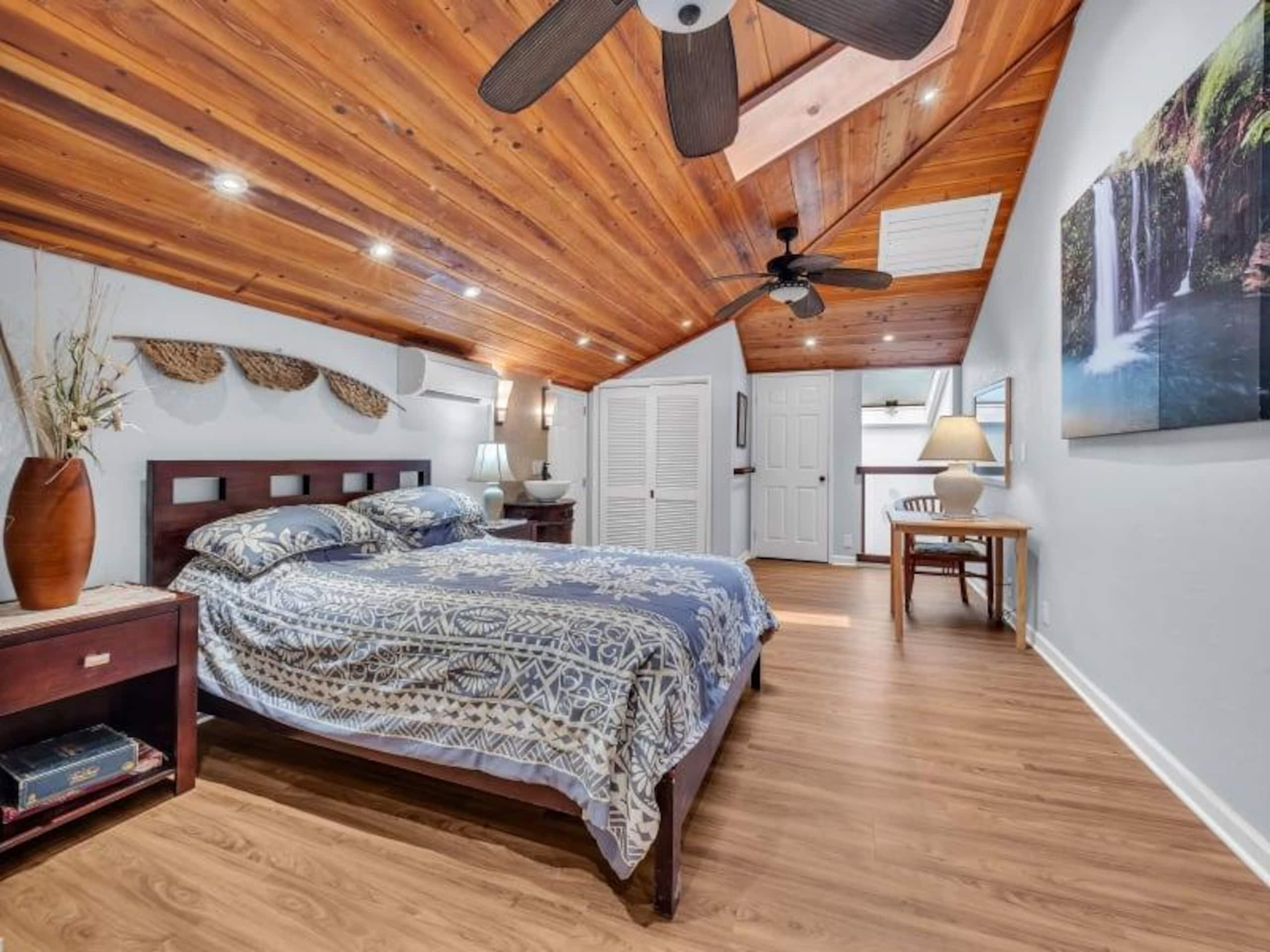 Condo in Kailua-Kona · ★4.72 · 2 bedrooms · 3 beds · 2 baths - Image 18