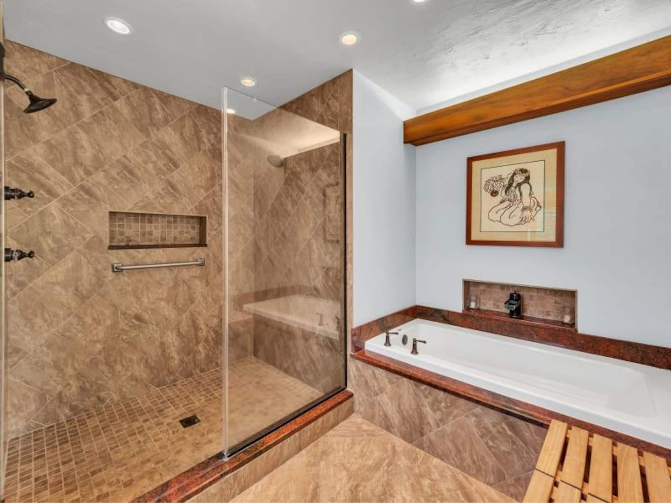 Condo in Kailua-Kona · ★4.72 · 2 bedrooms · 3 beds · 2 baths - Image 33