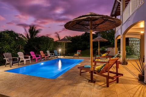 Beautiful 5-star Sea View Villa with Pool