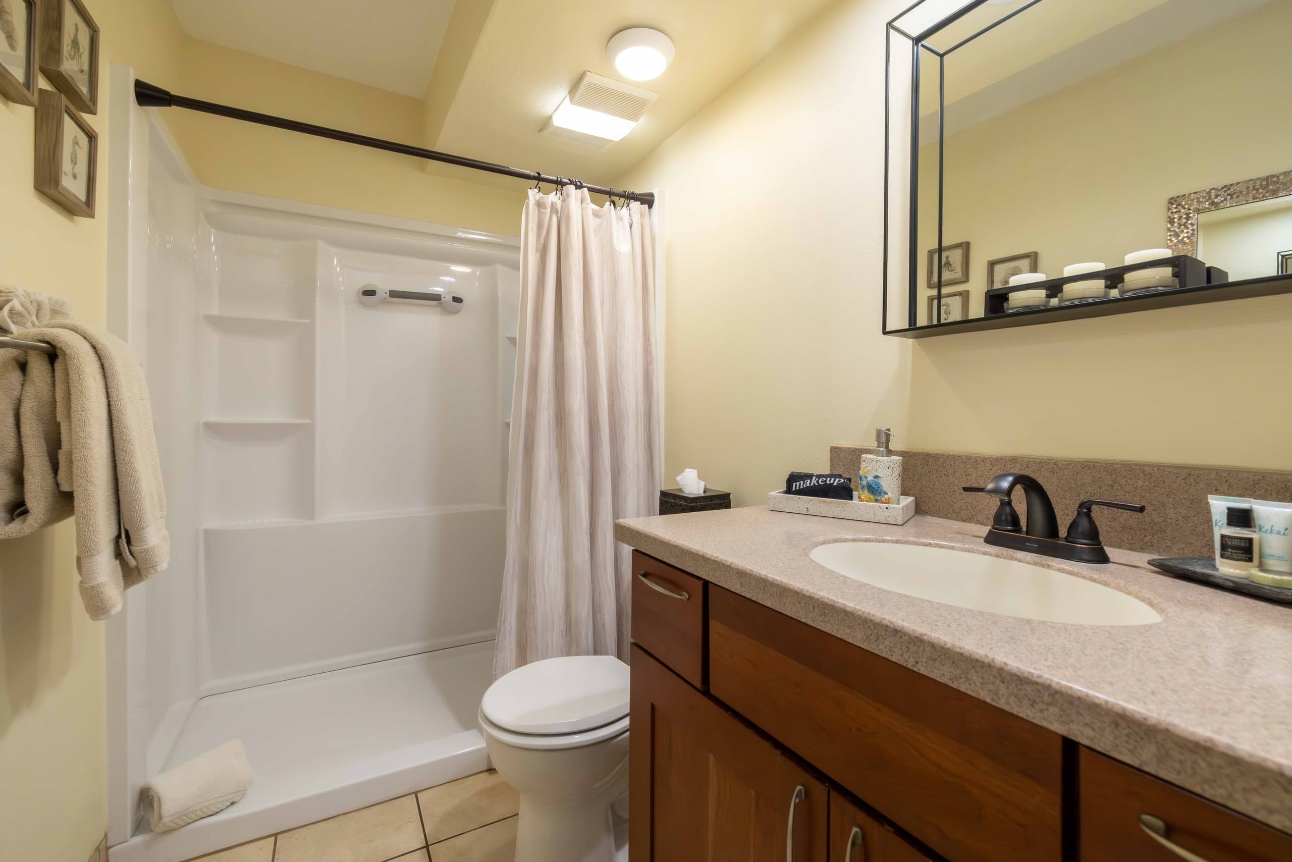 Condo in Wailuku · ★4.83 · 1 bedroom · 2 beds · 1 bath - Image 28