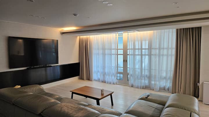 [K-house] 한국 문화를 즐길 수 있는 한국식 가정집 75평243m² - Busan