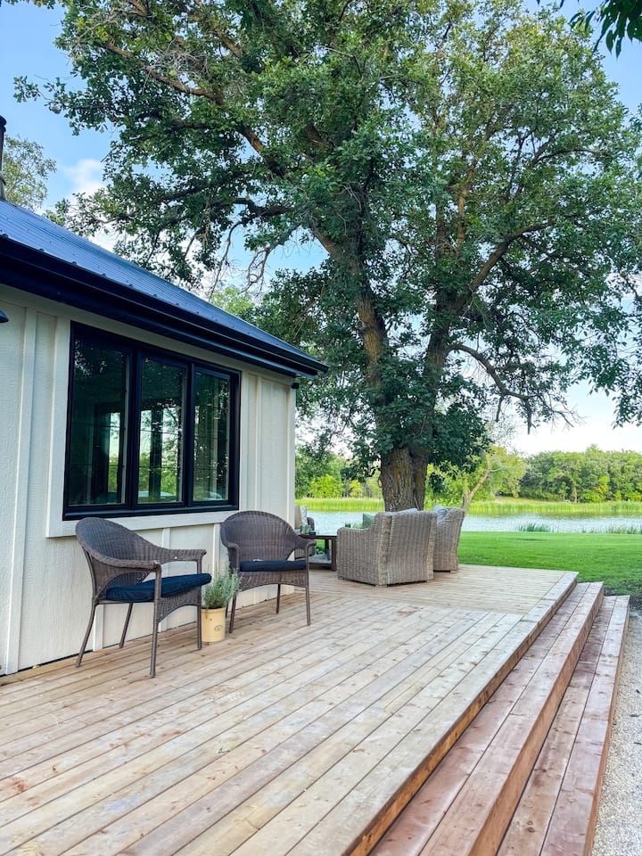 Pinecone Acres-Waterfront Fully Restored Farmhouse - Houses for Rent in ...