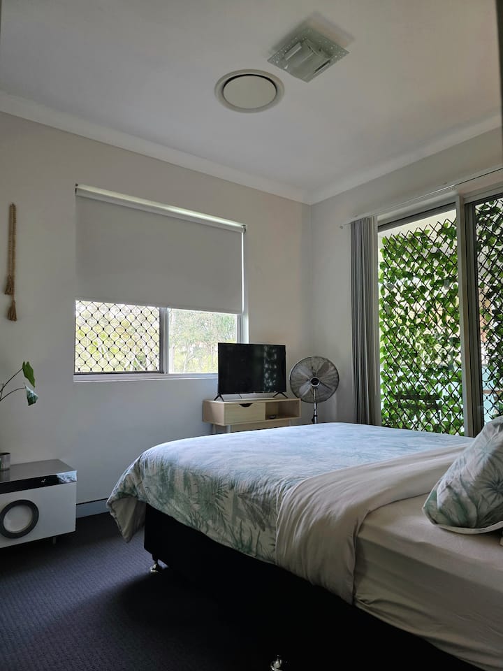 Private Room & Bath • Modern Apartment Near Cbd - Brisbane