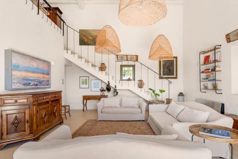 Donna Costanza Farmhouse