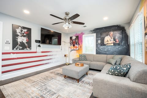 Luxury Sports Art Gallery - 15 mins to ATL Battery