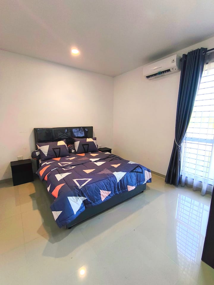 საძინებელი 1