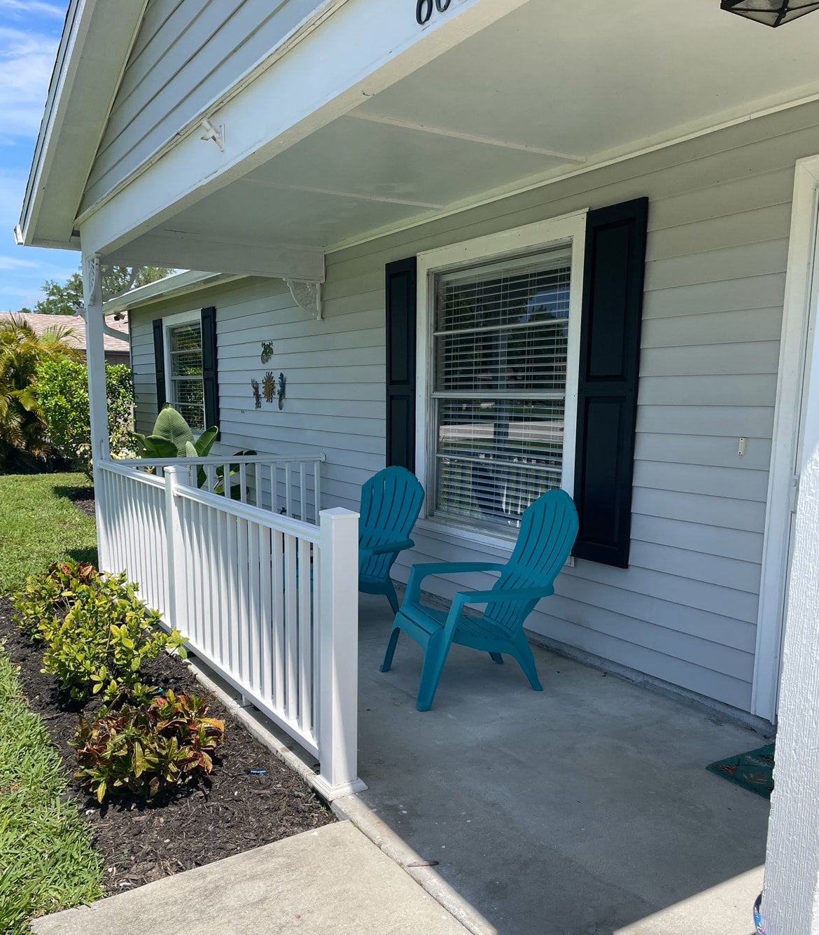 Cheerful Two Bedroom Home, Your Englewood Escape Houses for Rent in