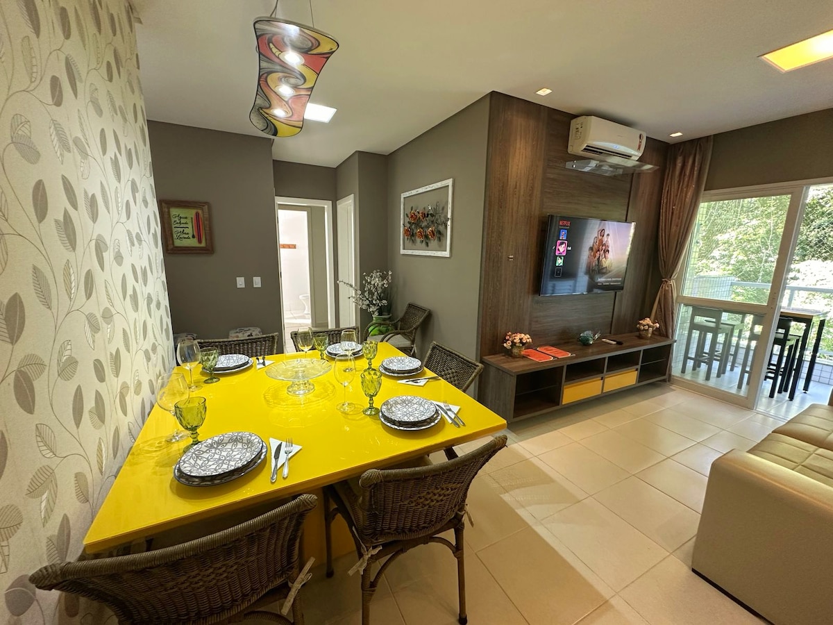 Successful Airbnb property: Ubatuba Apartment 100 meters from the Beach, Pool, Air Conditioning. in Ubatuba