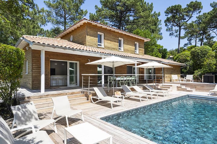 Bérengère & Chloé managed Airbnb listing 1