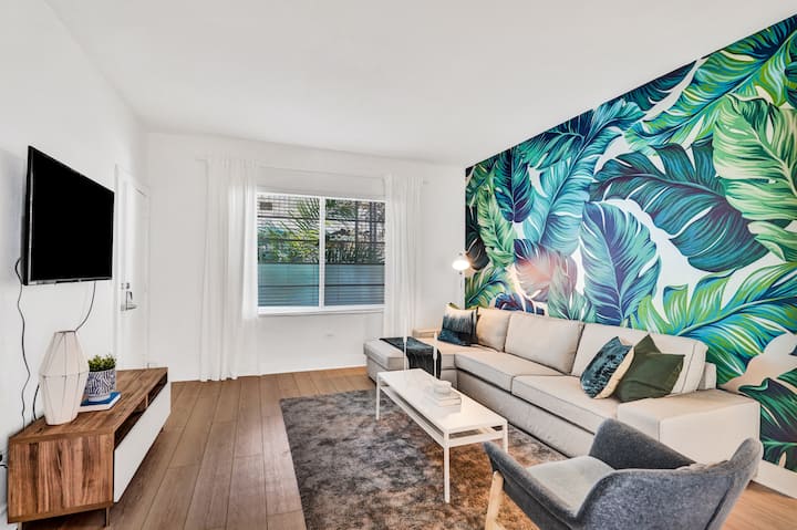 Double Suite 4bd/3ba Lincoln Road South Beach - South Beach, FL