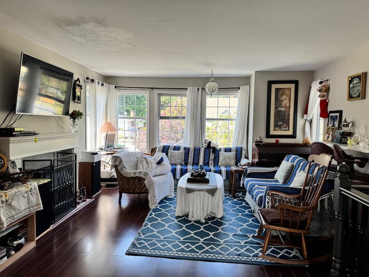 Twoprivateair-conditioned Bedrooms And Breakfast - Abbotsford