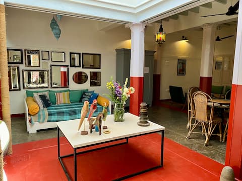 Casa Bella - Private villa near French Lycee.