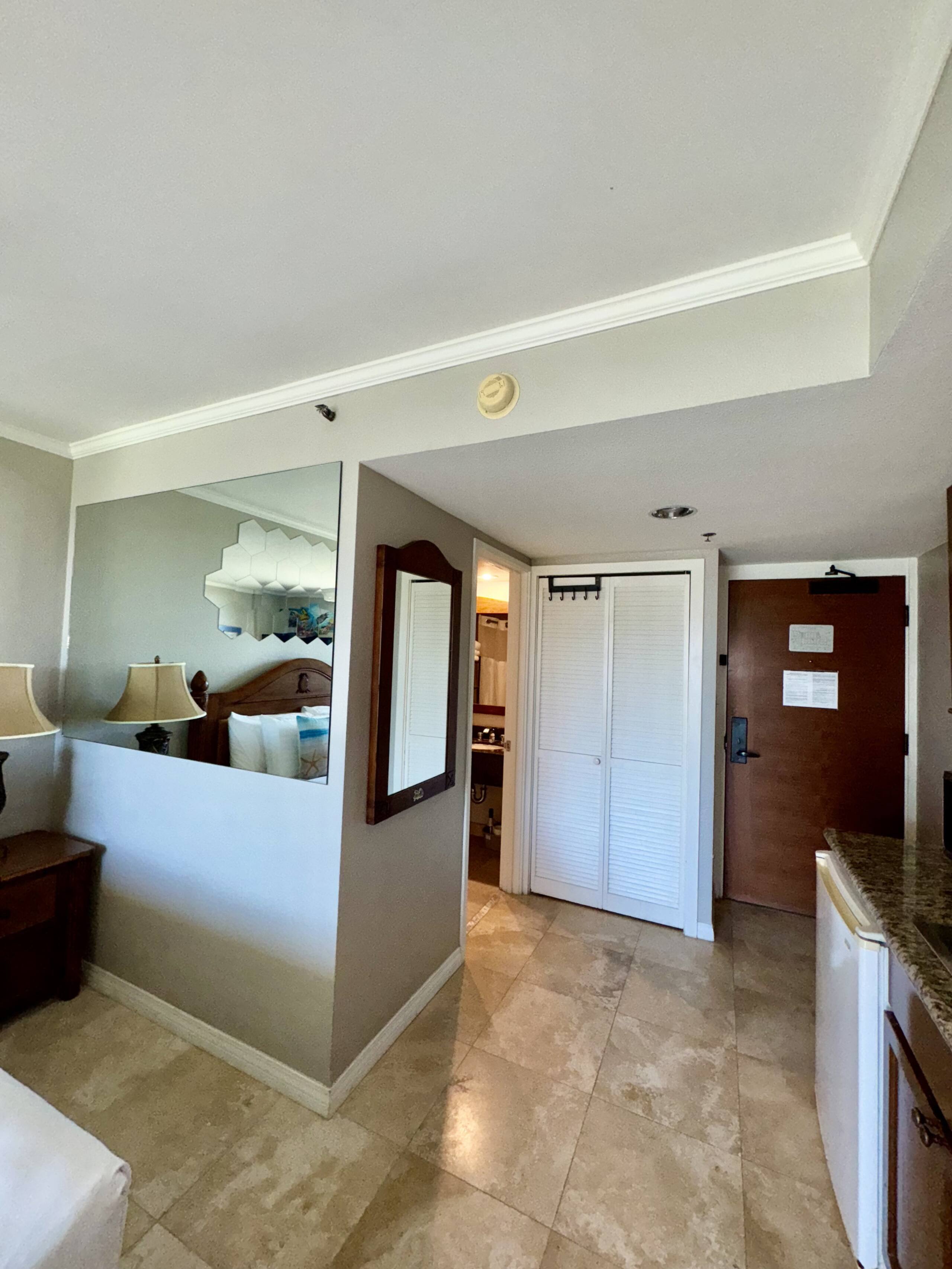 Resort in Honolulu · ★4.97 · Studio · 2 beds · 1 private bath - Image 71