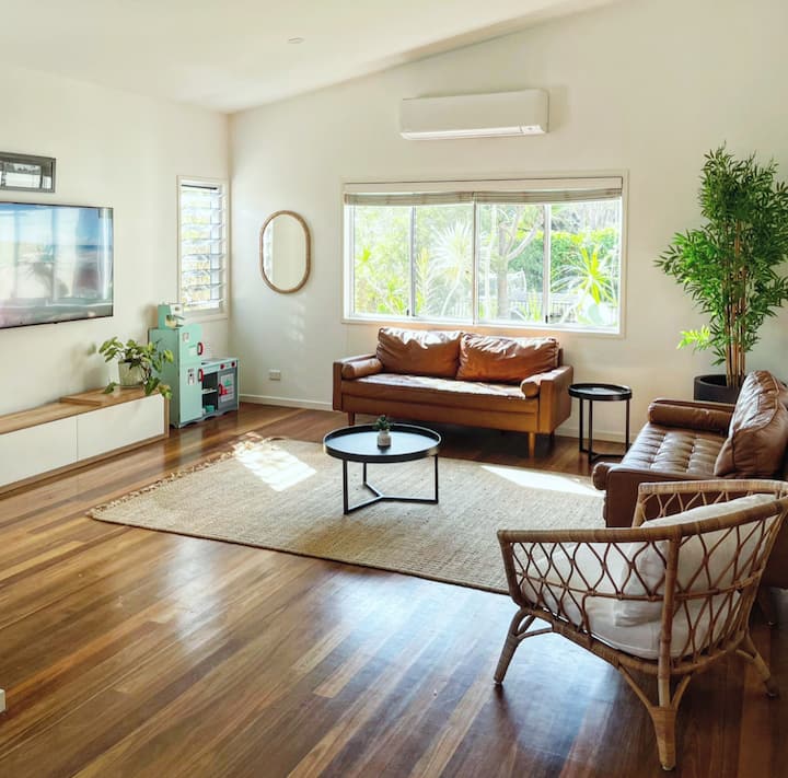 Large, Leafy Home, Short Distance To Beach N Cafes - Mudjimba