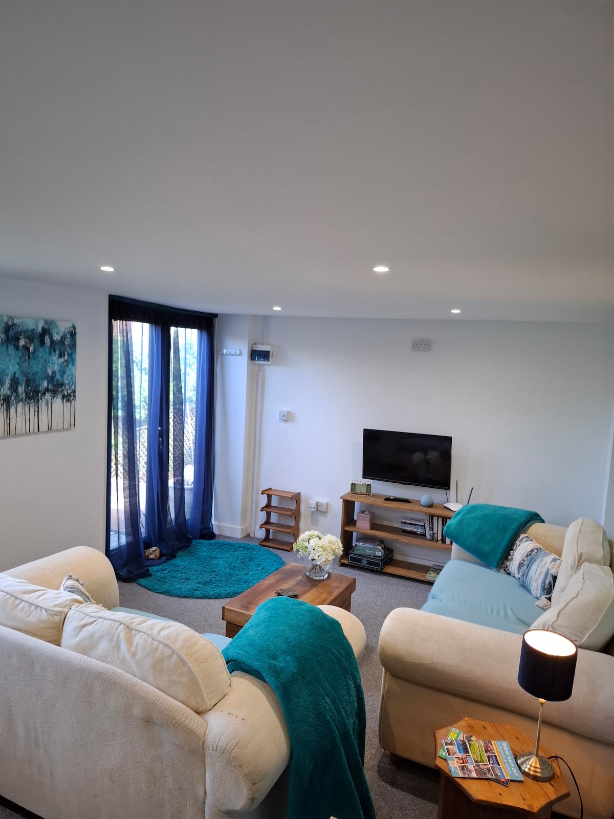 Top performing Airbnb: Adorable 1 bedroom Guest Chalet available in Lowestoft