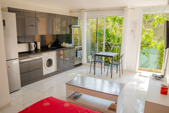 La Turbie, Charmant Logement. - Èze