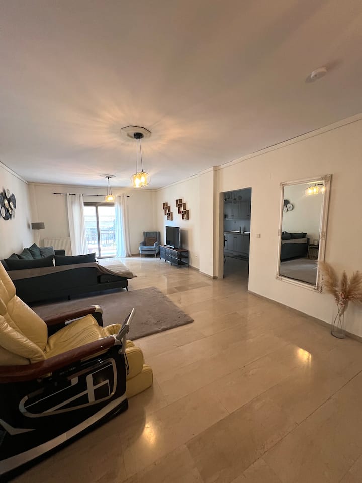 Airy apartment-Thessaloniki Oikies Olga