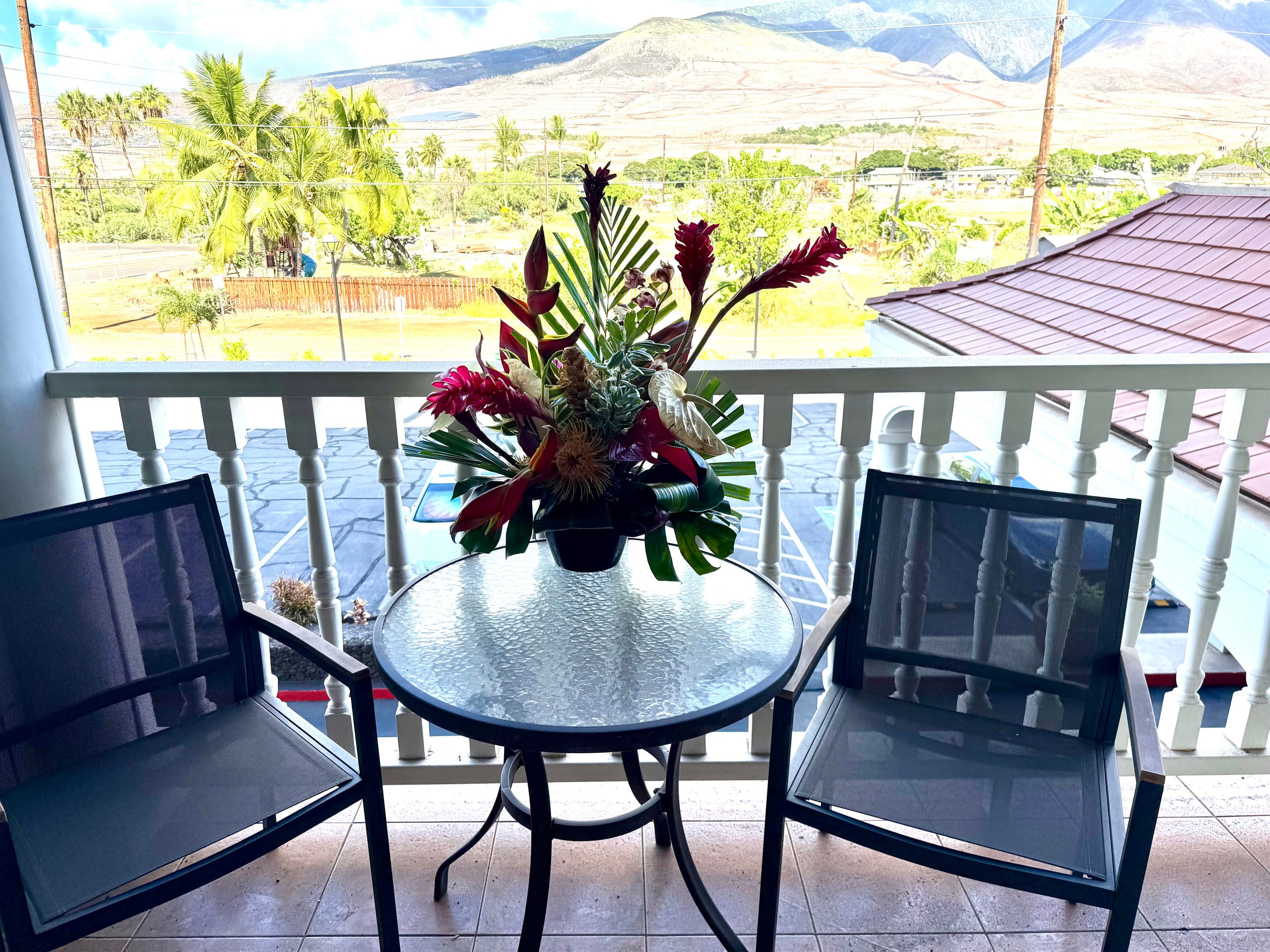 Condo in Lahaina · ★4.98 · Studio · 1 bed · 1 private bath - Image 6