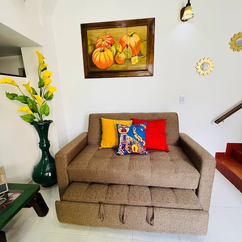 Top Airbnb: San Antonio Apartment 55 m Wi-Fi 900 m 5G Castillo Blanco in San Antonio