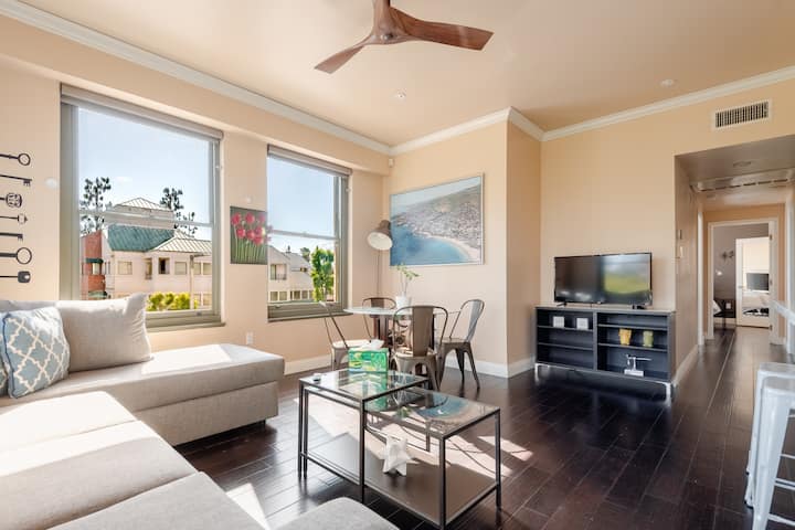 Remodeled 2 Bed 2 Bath Near Disneyland - Fullerton, CA
