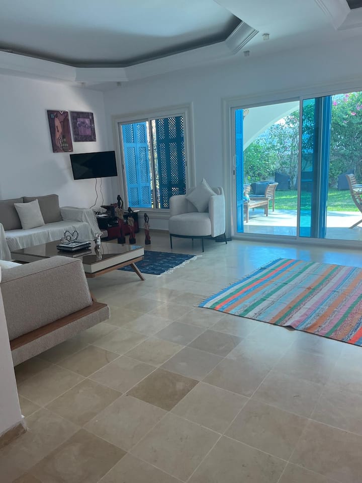 Magnifique Villa Vu Mer à 200m De La Plage - Mahdia